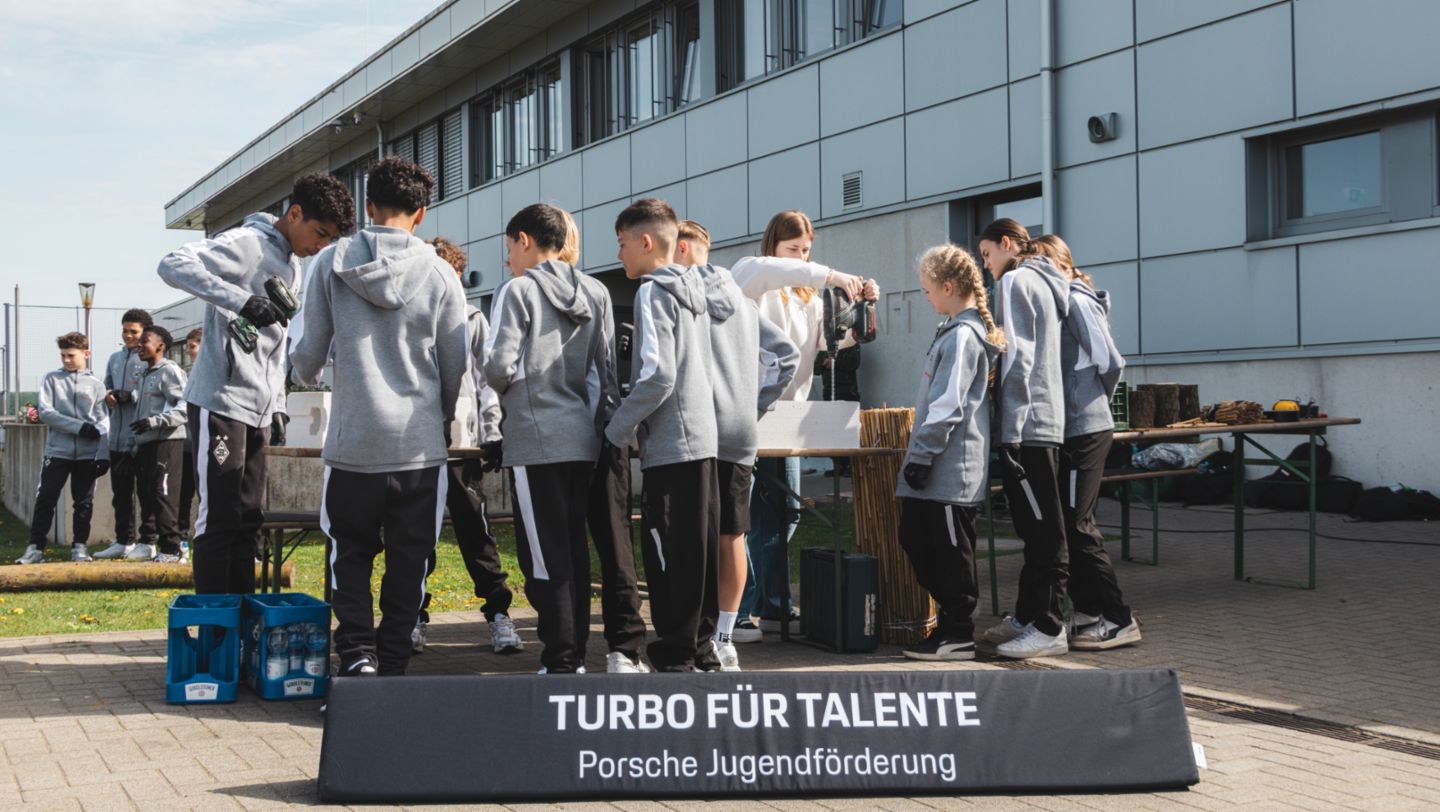 Insektenhotelbau, Borussia Mönchengladbach, 2026, Porsche AG