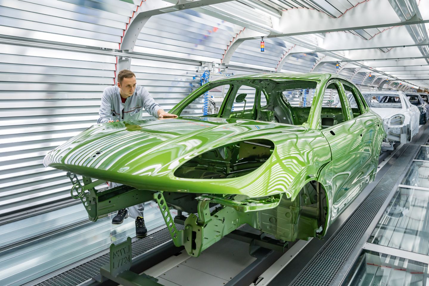 Macan, Finish-Tunnel Lackiererei, Leipzig, 2019, Porsche Leipzig GmbH