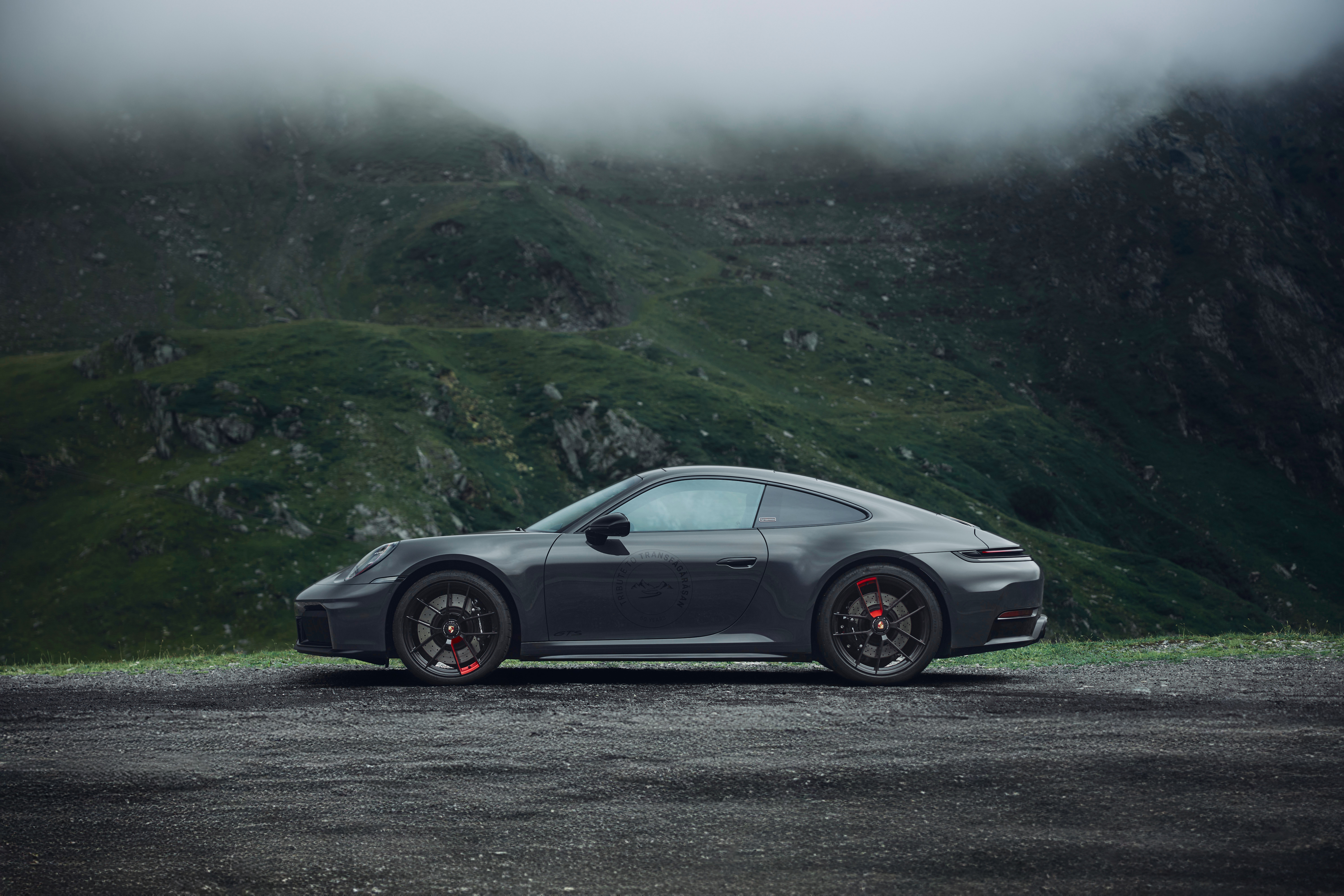 Primul 911 Carrera 4 GTS “Tribute to Transfăgărășan” a fost livrat unui client din România, comunicat de presă, 28/07/2025, Porsche AG