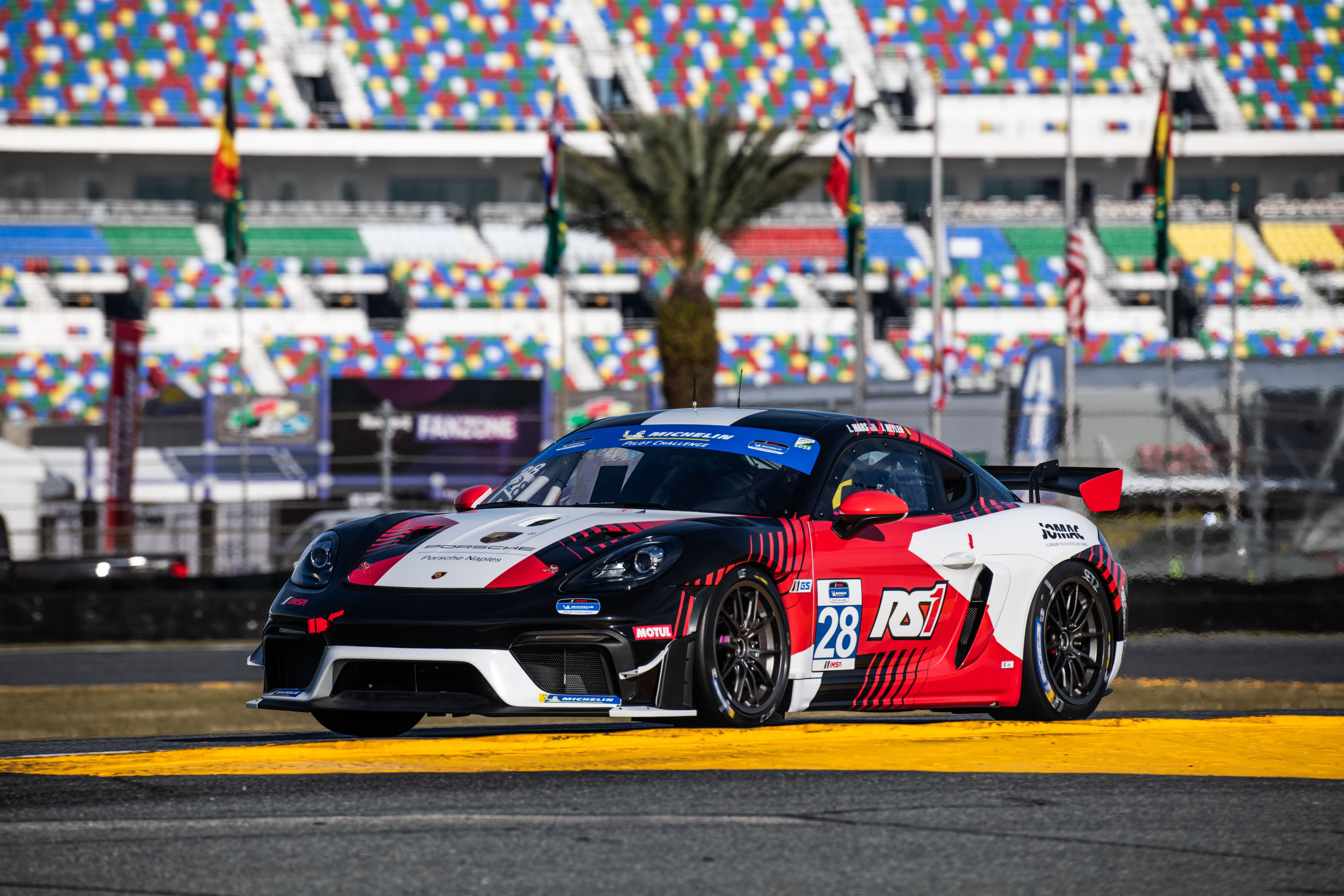 Porsche 718 Cayman GT4 RS Clubsport, RS1 #28, Jan Heylen (BEL), Luca Mars (USA), IMSA, Daytona 24h, 2025, Porsche AG