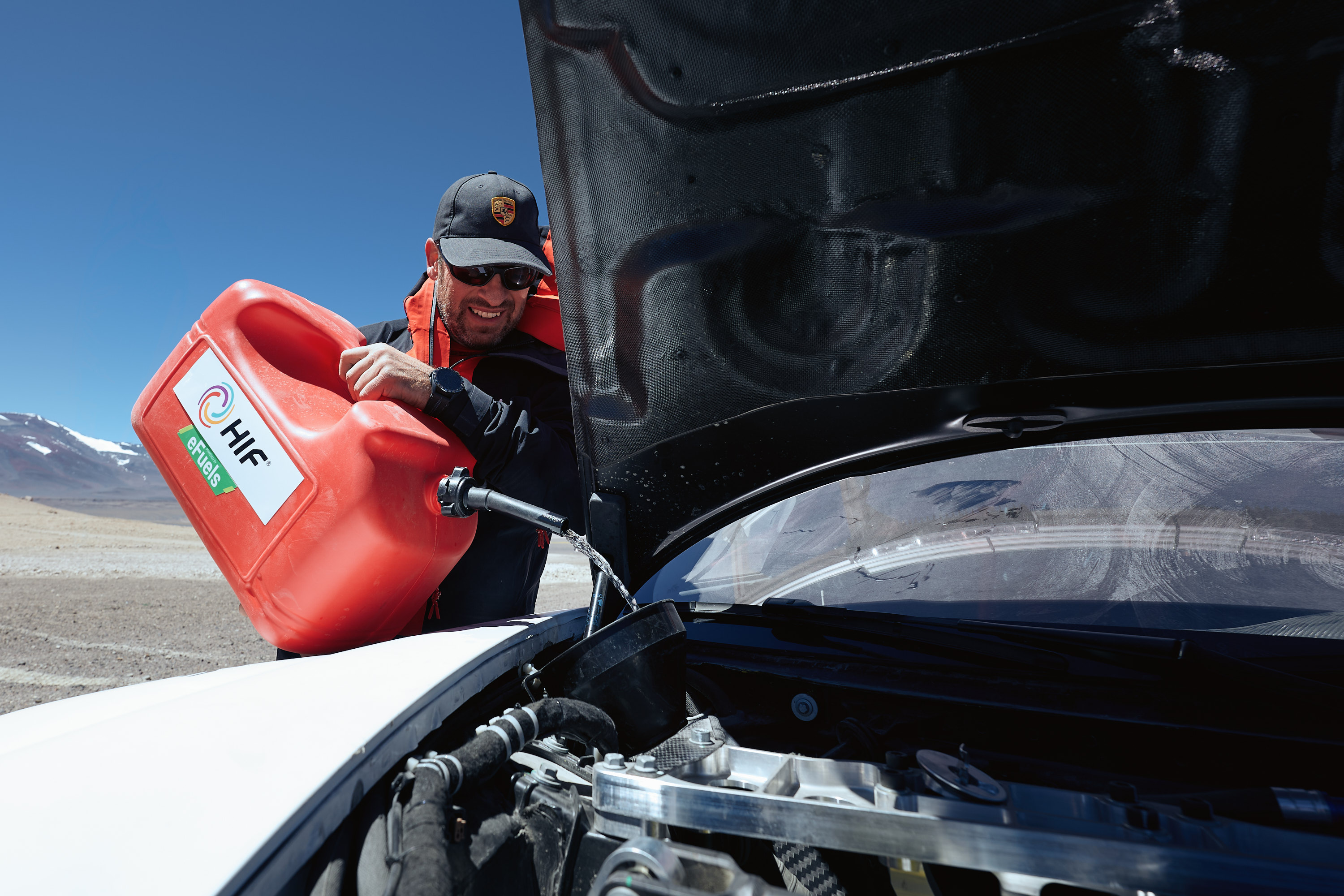 Porsche 911 achieves new altitude world record